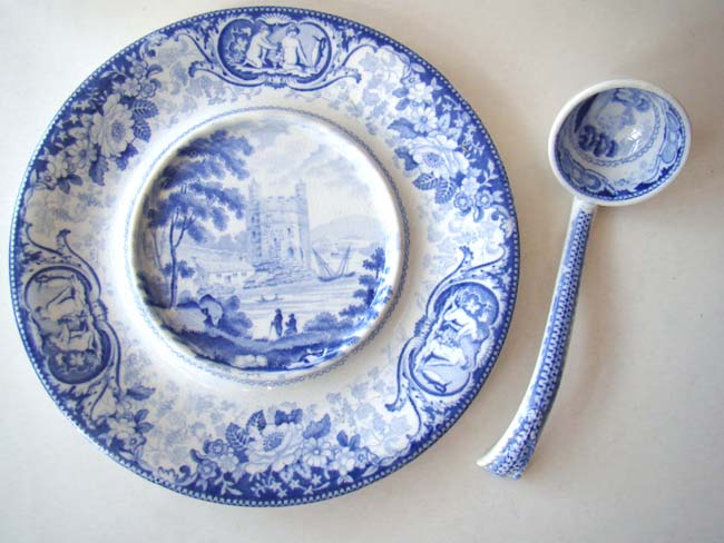 A fine English Liverpool porcelain covered tureen, ladle and undertray marked 'Herculaneum' circa 1822-1833. — image 2
